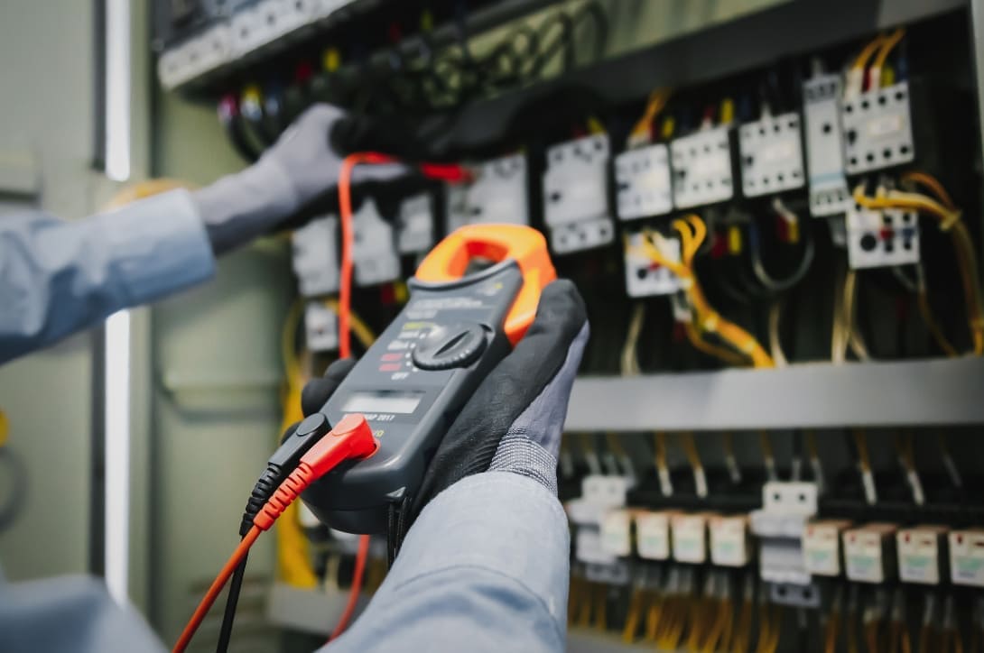 pemeliharaan rutin capacitor bank