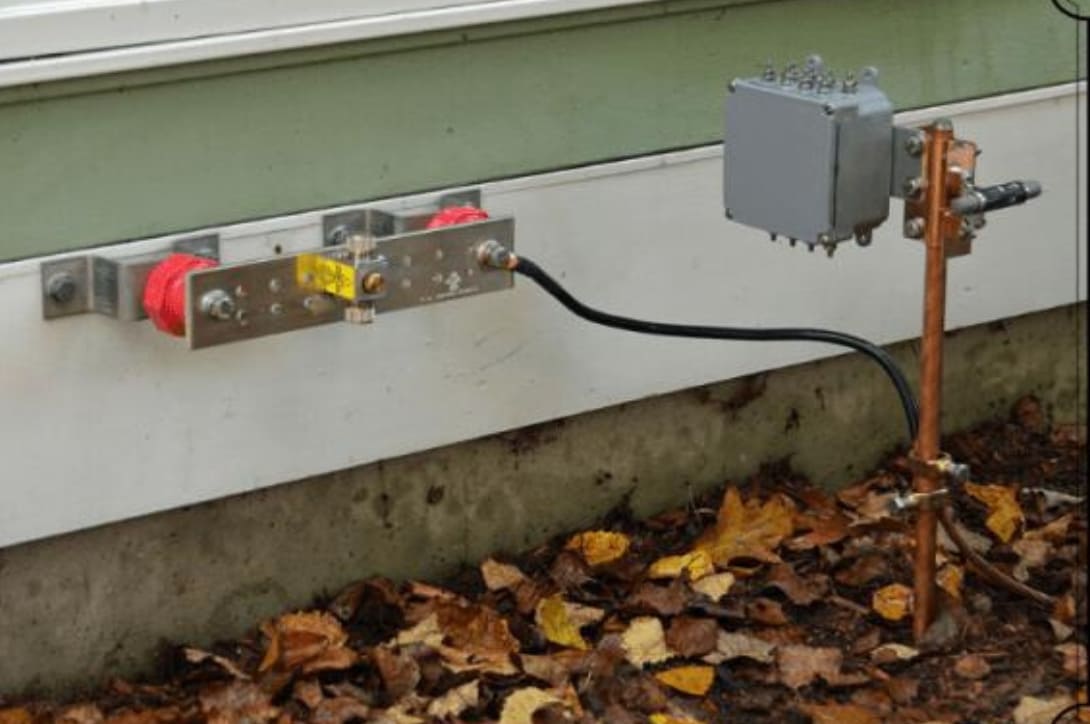 manfaat grounding distribution transformer
